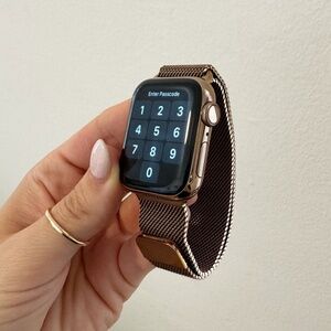 Apple Watch Series 5 GPS + Cellular 40mm Gold Stainless Steel